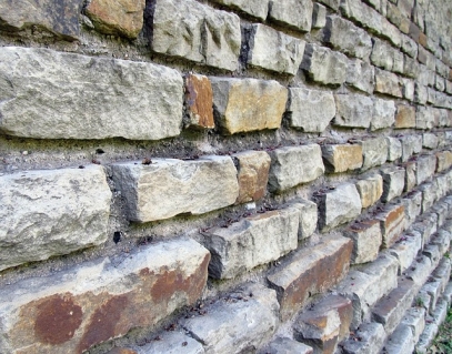 Our Retaining Walls - Pros and Cons